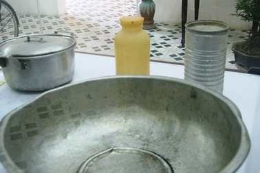 Bồi hồi xem kỷ vật một thời Huế sau ngày giải phóng