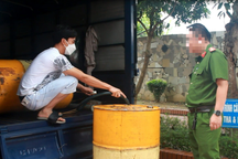 Triệt phá đường dây trộm hàng nghìn lít dầu ở khu công nghiệp