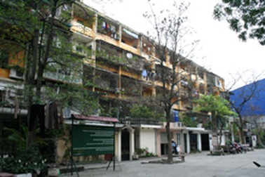 Đeo bám chung cư, chờ cải tạo