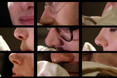 Dịch vụ mai mối ghép đôi chỉ qua... mùi cơ thể