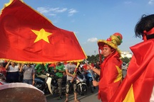 Người hâm mộ Việt Nam háo hức trước thềm đại chiến với Malaysia