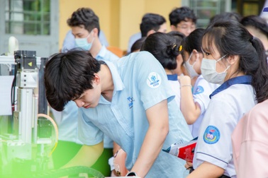 Hơn 6.000 học sinh dự ngày hội tuyển sinh hướng nghiệp