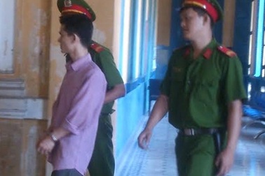 Giám đốc truyền thông "ăn" thời lượng phát sóng