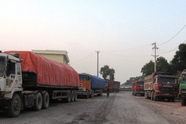 Cảng Nghi Sơn "xuống nước", hàng nghìn tấn hàng được giải phóng