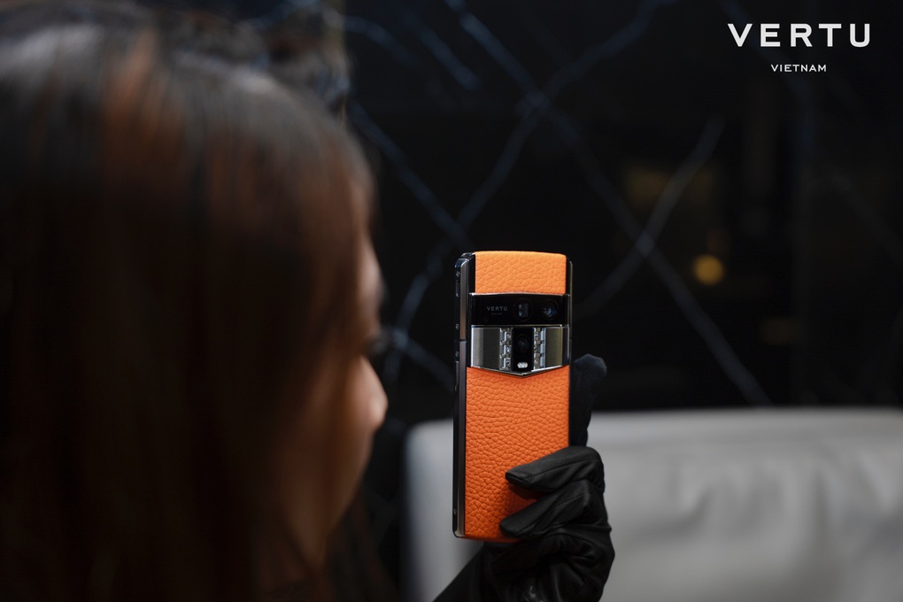 Lý do Vertu vẫn giữ yếu tố thủ công trong thời đại AI - 4 Lý do Vertu vẫn giữ yếu tố thủ công trong thời đại AI - 4