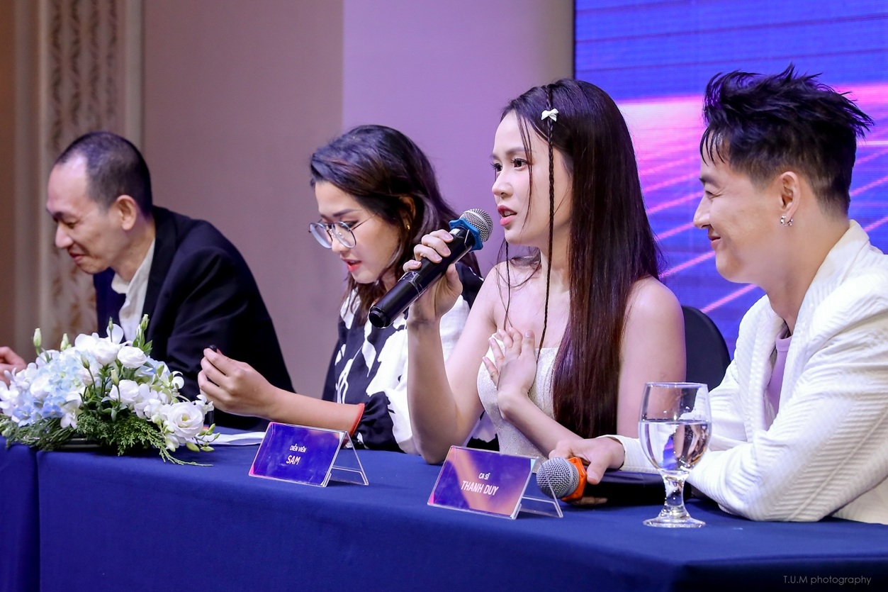 מפיקי שעשועוני המשחק פואנג לאן ופאן דאט מדברים על השערורייה האחרונה - 2 Nhà sản xuất gameshow có Phương Lan, Phan Đạt nói về ồn ào vừa qua - 2