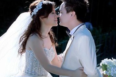 Người đẹp phim “Những cánh hoa bay” lên xe hoa