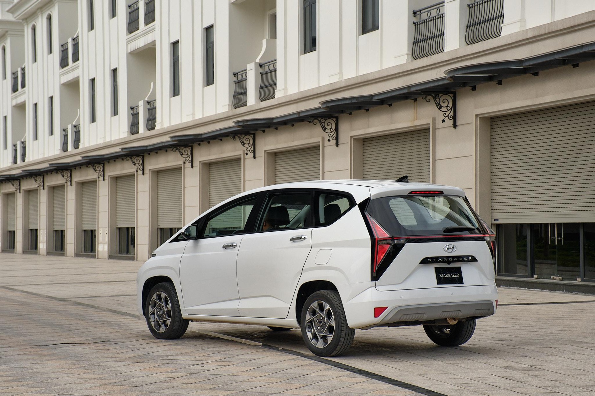 Đánh giá Hyundai Stargazer 2023: lựa chọn xe gia đình đáng cân nhắc - 8 Đánh giá Hyundai Stargazer 2023: lựa chọn xe gia đình đáng cân nhắc - 8