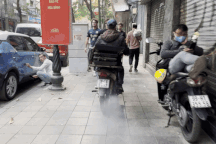 Cấm xe máy xăng ở Hà Nội: Người lo giải pháp, người lạc quan chuyển đổi