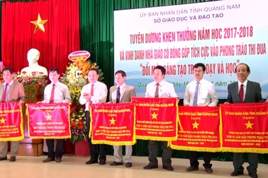 Quảng Nam: Tuyên dương, khen thưởng các nhà giáo tiêu biểu