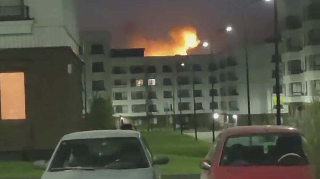 Nổ lớn rung chuyển Mariupol trong đêm, căn cứ quân sự Nga bị tập kích - 1 Nổ lớn rung chuyển Mariupol trong đêm, căn cứ quân sự Nga bị tập kích - 1