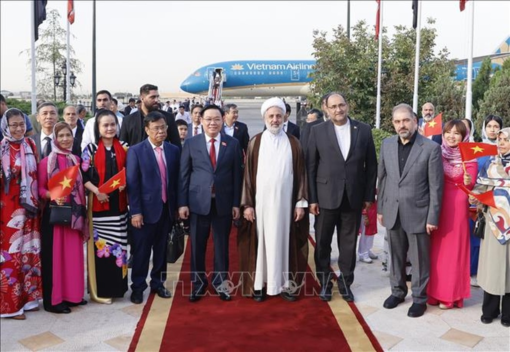 Chủ tịch Quốc hội Vương Đình Huệ bắt đầu thăm chính thức Cộng hòa Hồi giáo Iran - 5 Chủ tịch Quốc hội Vương Đình Huệ bắt đầu thăm chính thức Cộng hòa Hồi giáo Iran - 5