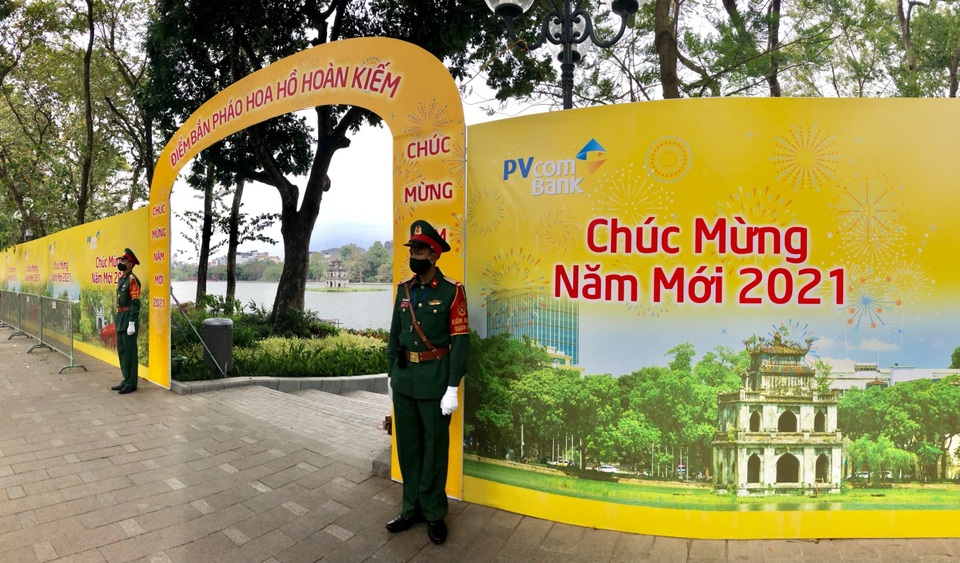 PVcomBank tài trợ sự kiện bắn pháo hoa dịp Tết 2021 - 1 PVcomBank tài trợ sự kiện bắn pháo hoa dịp Tết 2021 - 1