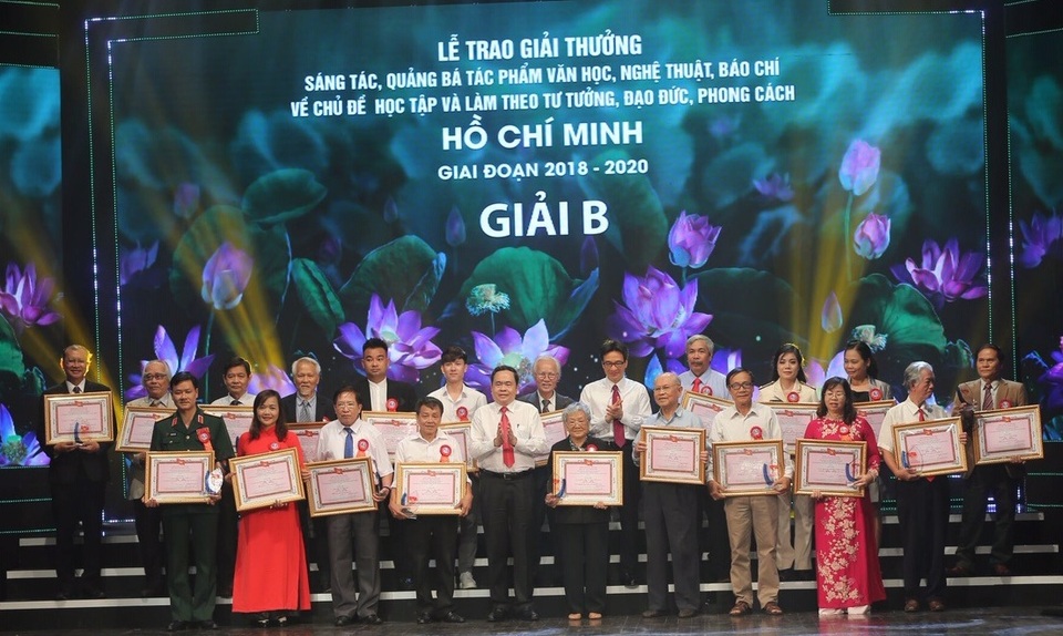 Tác phẩm của cố nhà thơ Cuba Felix Pita Rodriguez được trao giải Đặc biệt - 5 Tác phẩm của cố nhà thơ Cuba Felix Pita Rodriguez được trao giải Đặc biệt - 5