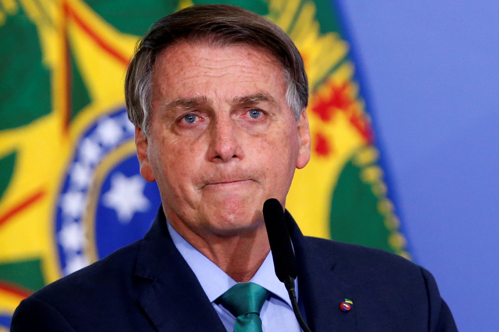 Cựu Tổng thống Brazil bị điều tra vì chọc giận cá voi - 1 Cựu Tổng thống Brazil bị điều tra vì chọc giận cá voi - 1