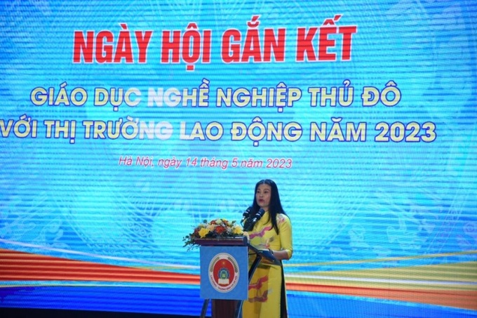 Giám đốc Sở LĐTB&XH Hà Nội Bạch Liên Hương phát biểu khai mạc