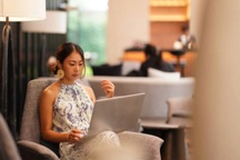 Vợ tiểu thư trừng phạt chồng vô ơn phụ nghĩa, ngang nhiên cặp với nhân tình