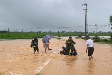 Đề nghị Phú Thọ, Bắc Ninh, Hải Phòng bảo vệ đê trước đợt lũ