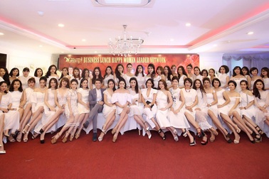 Nữ hoàng Hoa hồng kiến tạo thành công Mạng lưới Happy Women Leader Network