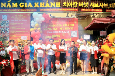 Nghệ sĩ Quang Tèo kinh doanh nhà hàng lẩu nấm Gia Khánh sau 7 năm về hưu