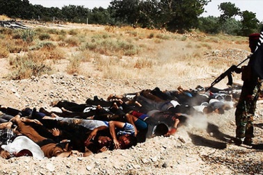 IS chôn hàng nghìn người trong 72 ngôi mộ tập thể