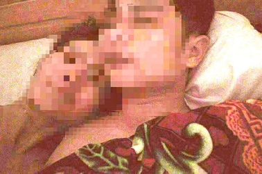 Nữ cán bộ lộ ảnh “nóng” với Chủ tịch xã bị cảnh cáo Đảng