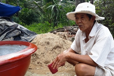 Lão nông xin rút khỏi hộ nghèo vì không muốn Nhà nước bảo trợ mãi