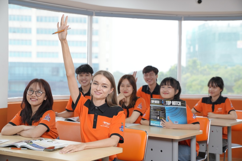 BTEC FPT tạo cầu nối giúp sinh viên ngành công nghệ bán dẫn làm việc tại Hàn Quốc - 5 BTEC FPT tạo cầu nối giúp sinh viên ngành công nghệ bán dẫn làm việc tại Hàn Quốc - 5