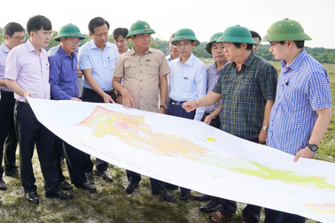 Chậm nhất năm 2024 bàn giao mặt bằng xây dựng sân bay Quảng Trị