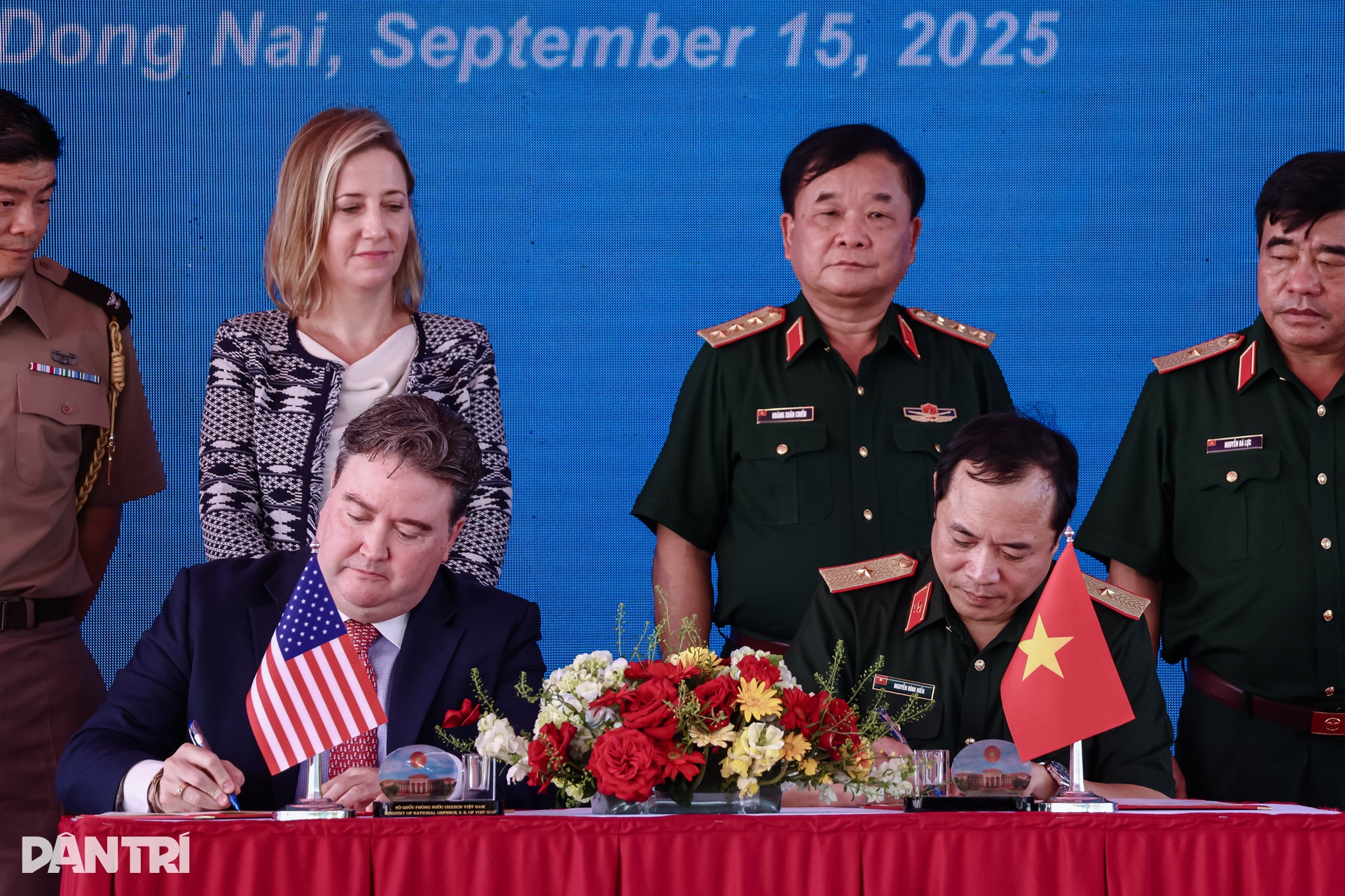 Đại sứ Mỹ Marc Knapper dự lễ bàn giao đất sạch dioxin tại sân bay Biên Hòa - 5