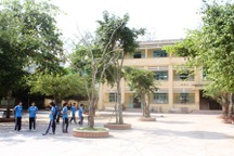 Bức xúc việc nữ sinh bị đánh hội đồng 2 tháng nhà trường mới biết 