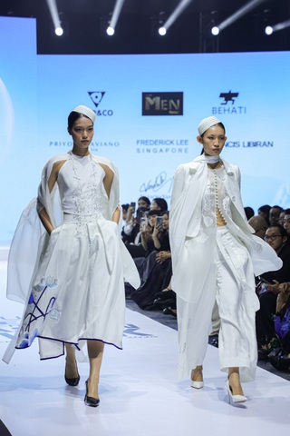 Á hậu Châu Anh trở lại thảm đỏ đầy quyến rũ sau khi được thăng hàm Trung úy - 12