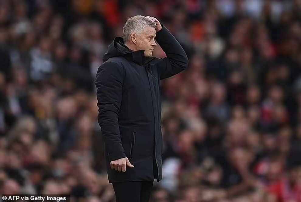 Phản ứng bất ngờ của C.Ronaldo sau trận thua thảm hại trước Liverpool - 2 Phản ứng bất ngờ của C.Ronaldo sau trận thua thảm hại trước Liverpool - 2