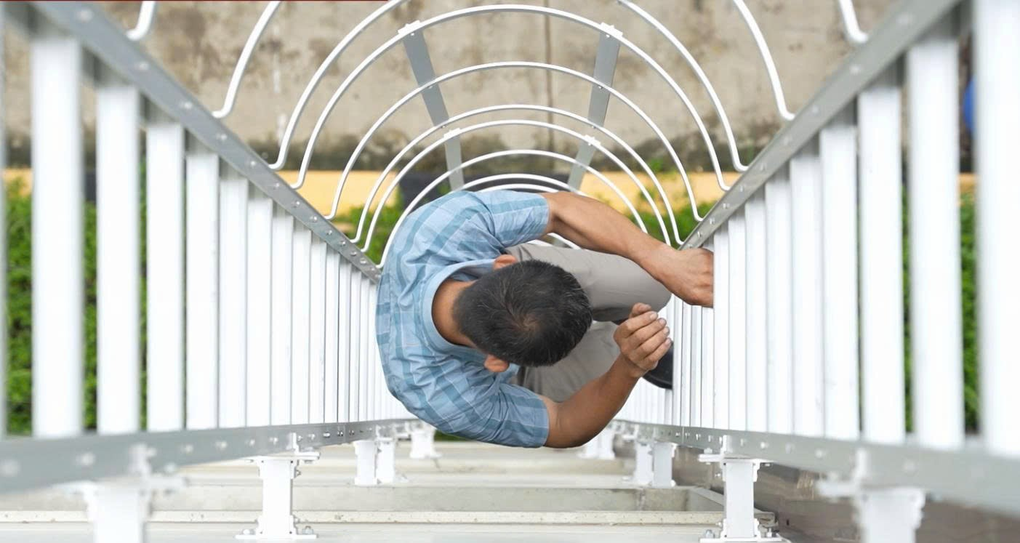 Thang leo tự hạ thoát nạn cho nhà cao tầng khi cháy nổ - 3 Thang leo tự hạ thoát nạn cho nhà cao tầng khi cháy nổ - 3