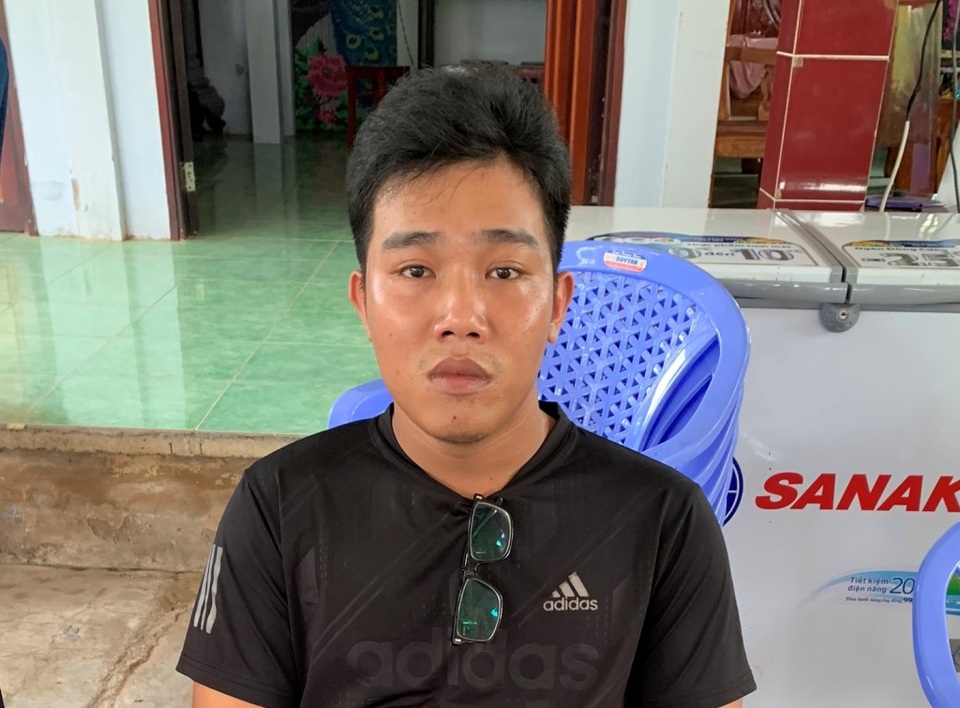 Cảnh sát hình sự bị phục kích, đánh bầm dập và cướp súng - 2