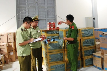 Bắt lô hàng shisha “khủng” từ TP Hồ Chí Minh ra Hà Nội