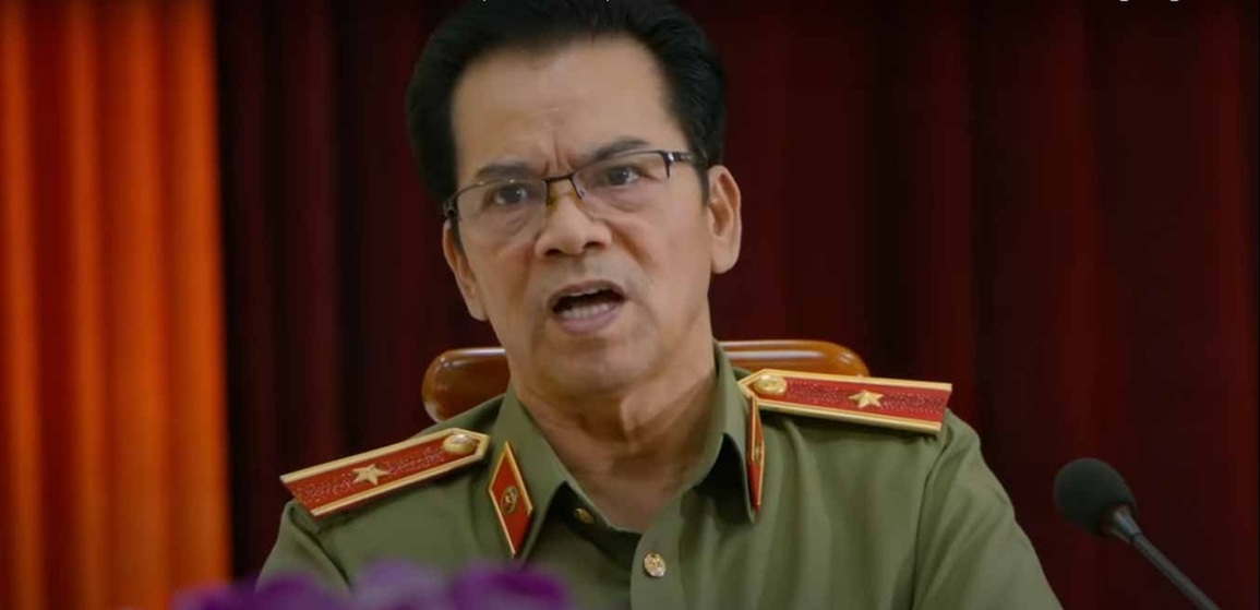 Điều ít biết về hai ông trùm vai phản diện đối đầu nhau trong Bão ngầm - 6 Điều ít biết về hai ông trùm vai phản diện đối đầu nhau trong Bão ngầm - 6