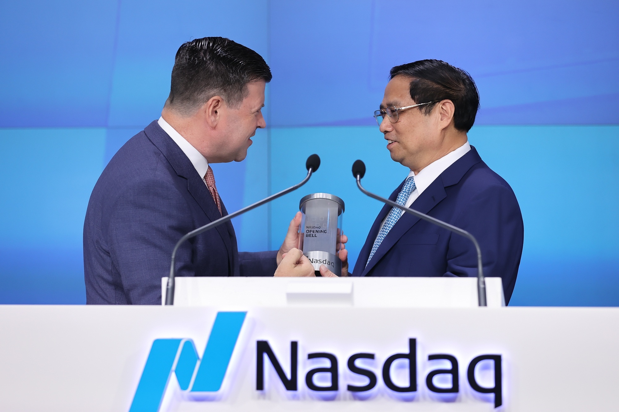 Thủ tướng rung chuông sàn chứng khoán NASDAQ - nơi Vinfast vừa niêm yết - 6