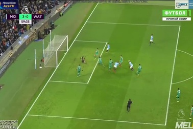 Sterling lập hat-trick vào lưới Watford