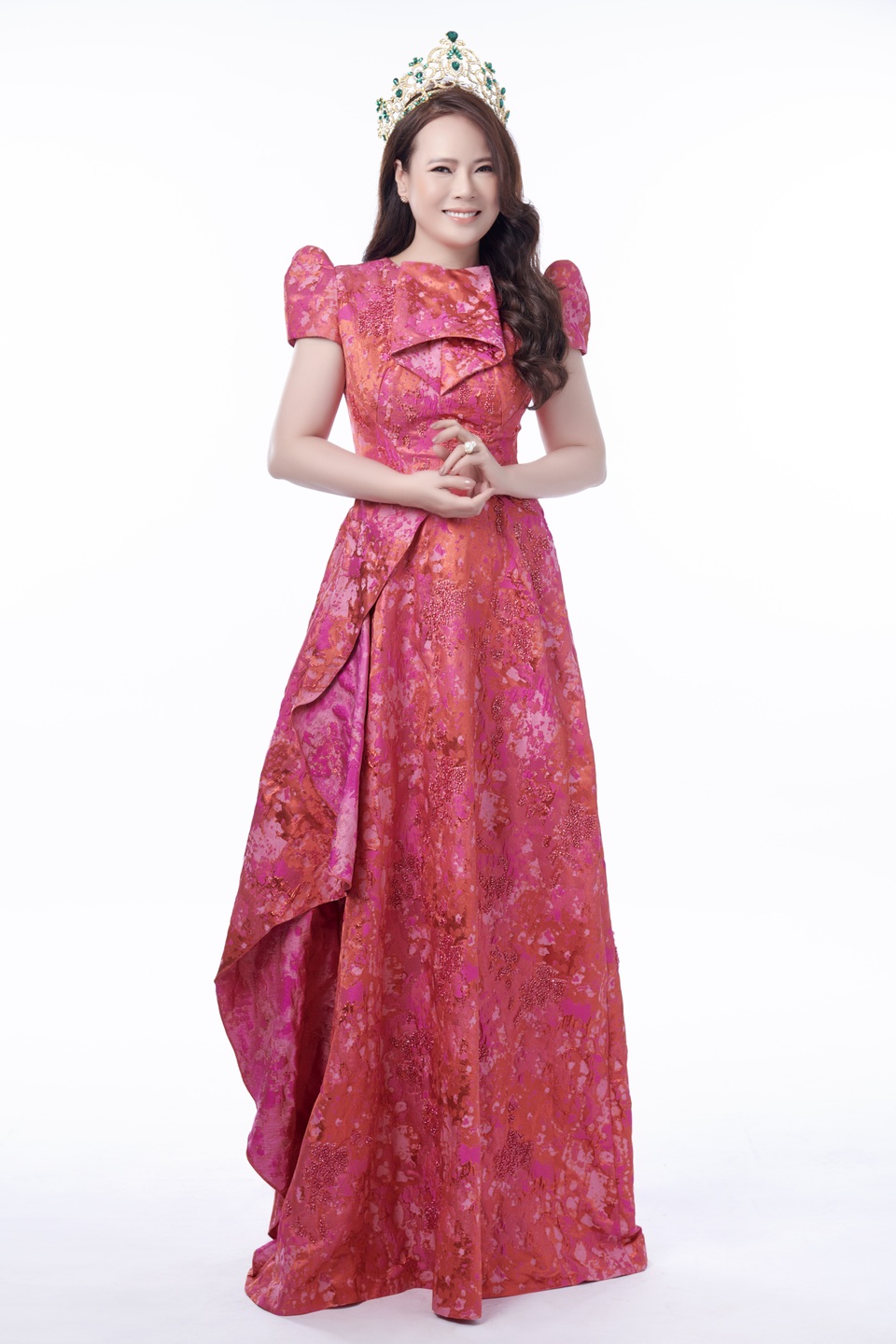 Mrs Việt Nam Trần Thị Hiền: “Với một phụ nữ, tài sản lớn nhất là con cái” - 2 Mrs Việt Nam Trần Thị Hiền: “Với một phụ nữ, tài sản lớn nhất là con cái” - 2