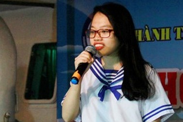 Thơ quyện sóng biển Trường Sa