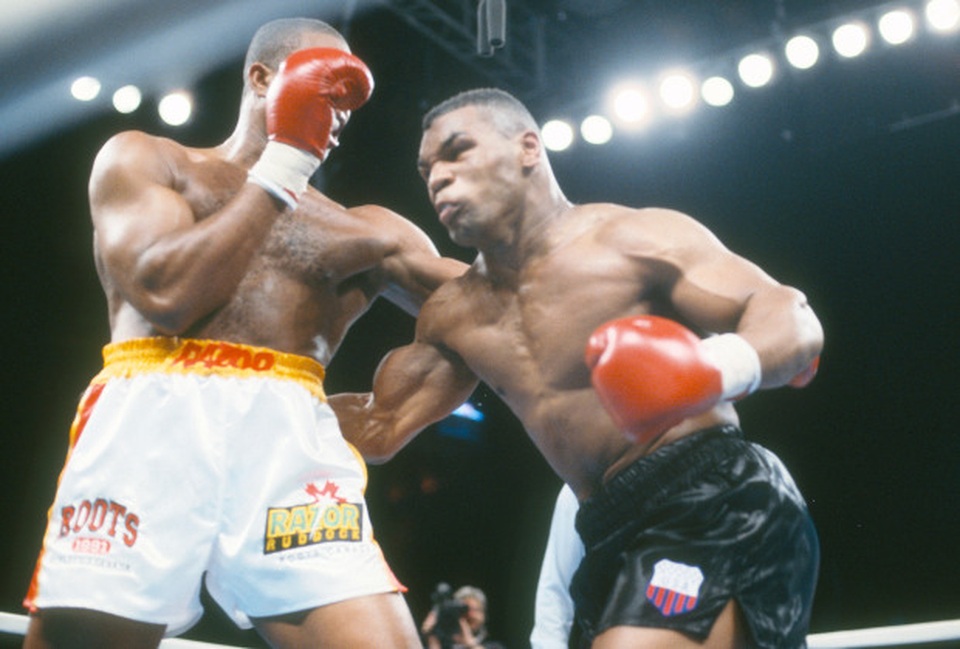 Huyền thoại Muhammad Ali từng sợ phải đối đầu với võ sĩ thép Mike Tyson - 2 Huyền thoại Muhammad Ali từng sợ phải đối đầu với võ sĩ thép Mike Tyson - 2