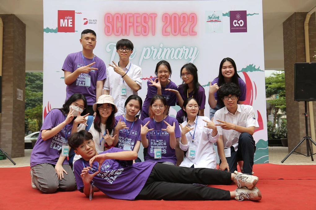 Nữ sinh Quảng Bình giành học bổng 5 tỷ đồng của trường đại học ở Mỹ - 4 Nữ sinh Quảng Bình giành học bổng 5 tỷ đồng của trường đại học ở Mỹ - 4