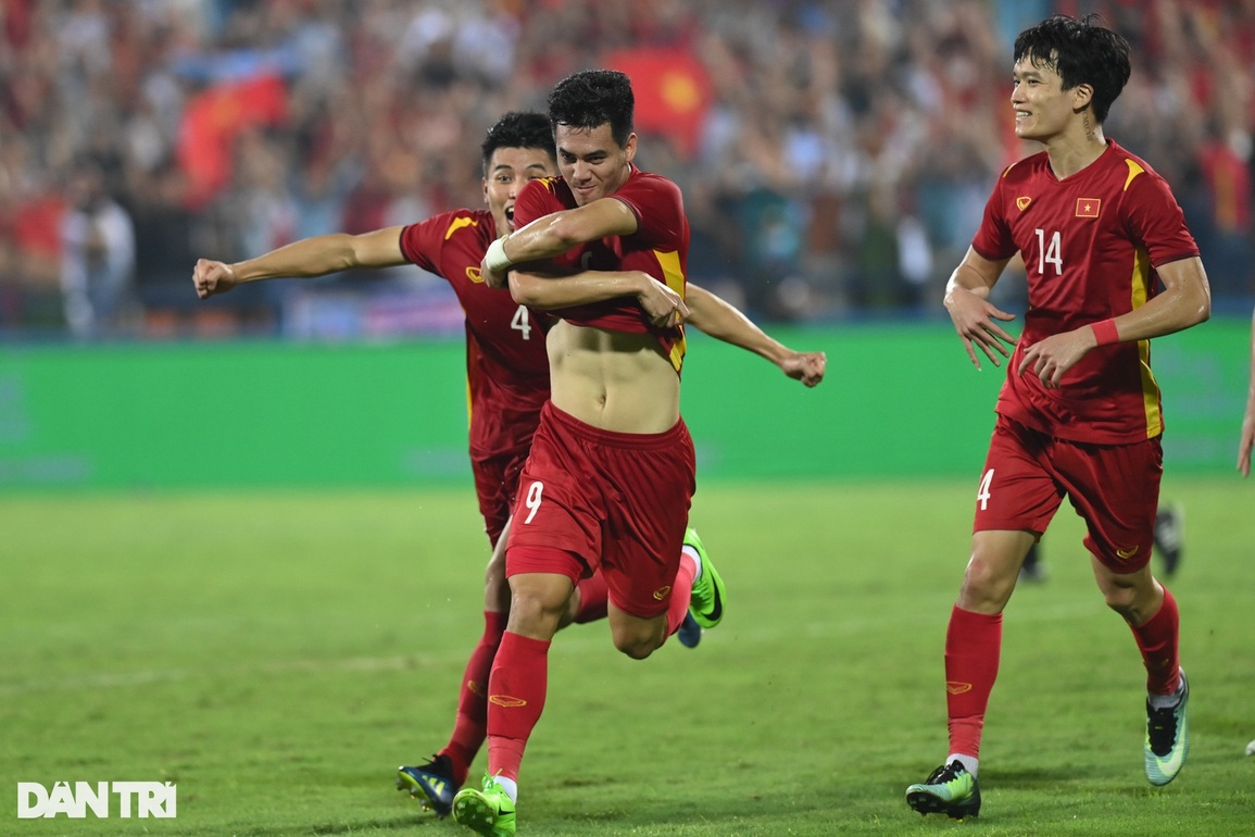 Thắng nghẹt thở Malaysia, U23 Việt Nam gặp Thái Lan ở chung kết SEA Games - 1 Thắng nghẹt thở Malaysia, U23 Việt Nam gặp Thái Lan ở chung kết SEA Games - 1