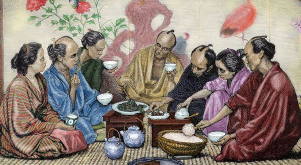 Vì sao người Nhật thường ngồi bệt xuống sàn để ăn? - 5 Vì sao người Nhật thường ngồi bệt xuống sàn để ăn? - 5