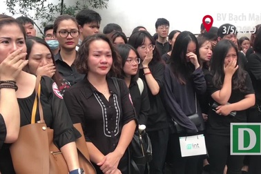 Những khoảnh khắc xúc động tại tang lễ nạn nhân bị xe Mercedes tông tử vong ở hầm Kim Liên