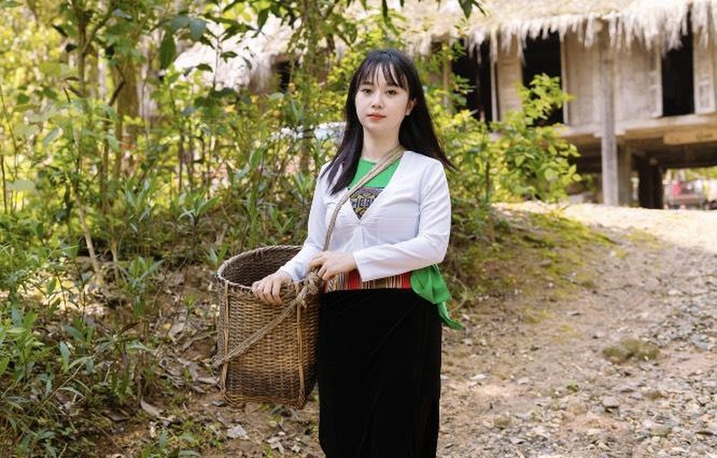 Cô gái từng đổ thịt chua xuống sông nay thu 52 tỷ đồng/năm nhờ đặc sản này - 2 Cô gái từng đổ thịt chua xuống sông nay thu 52 tỷ đồng/năm nhờ đặc sản này - 2
