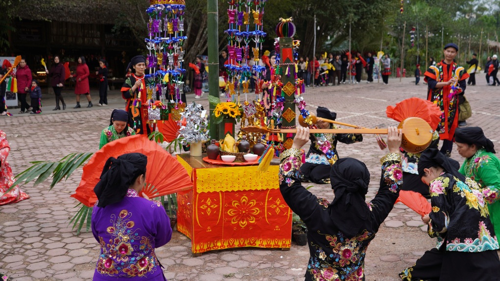 Ngôi làng ở Việt Nam tiêu chung túi tiền, ăn chung bếp, làm giàu từ du lịch - 4