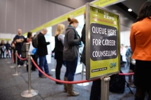 Australia dừng trợ cấp lương bất chấp nguy cơ tăng tỷ lệ thất nghiệp