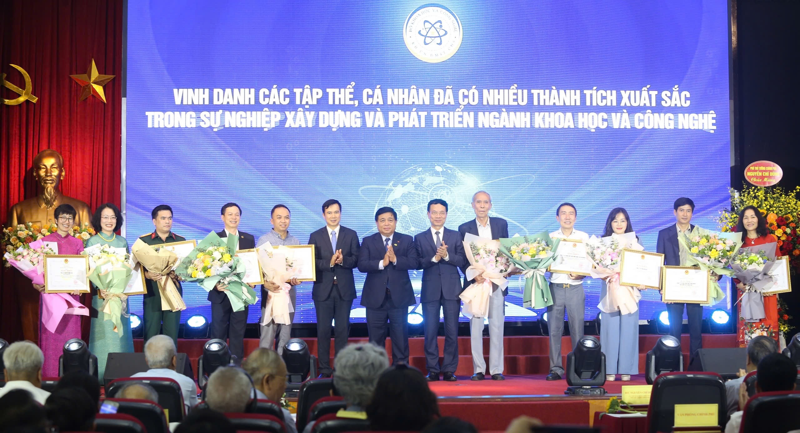 Khoa học đi từ đất lên trời: Thị trường định hướng phát triển công nghệ - 8